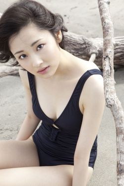 年轻妈妈的